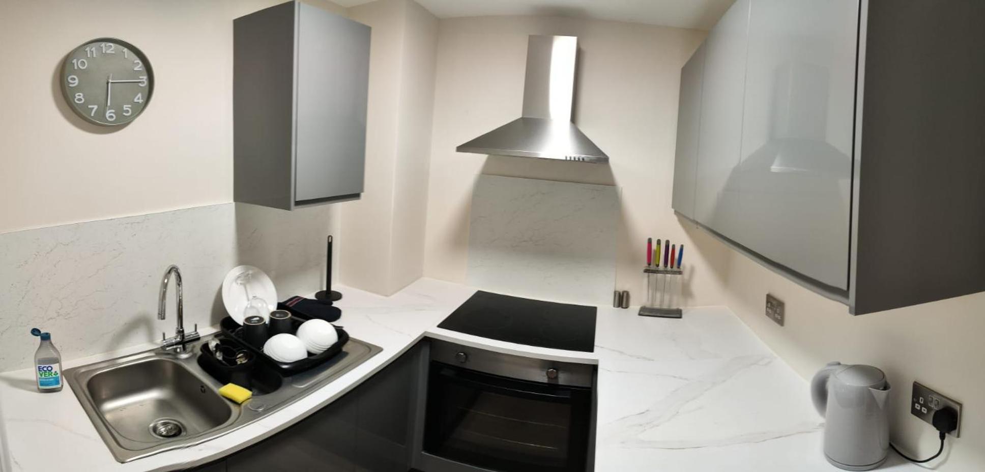 Aqua Nest Eastbourne - En-Suite, Free Parking, Kitchen Exterior photo